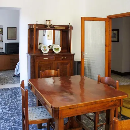 Amerino 210s Apartment